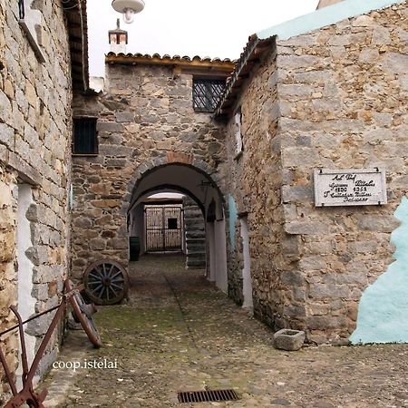 B&B Sa Zodia Guest House Bitti Екстер'єр фото