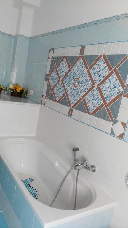 B&B Sa Zodia Guest House Bitti Екстер'єр фото