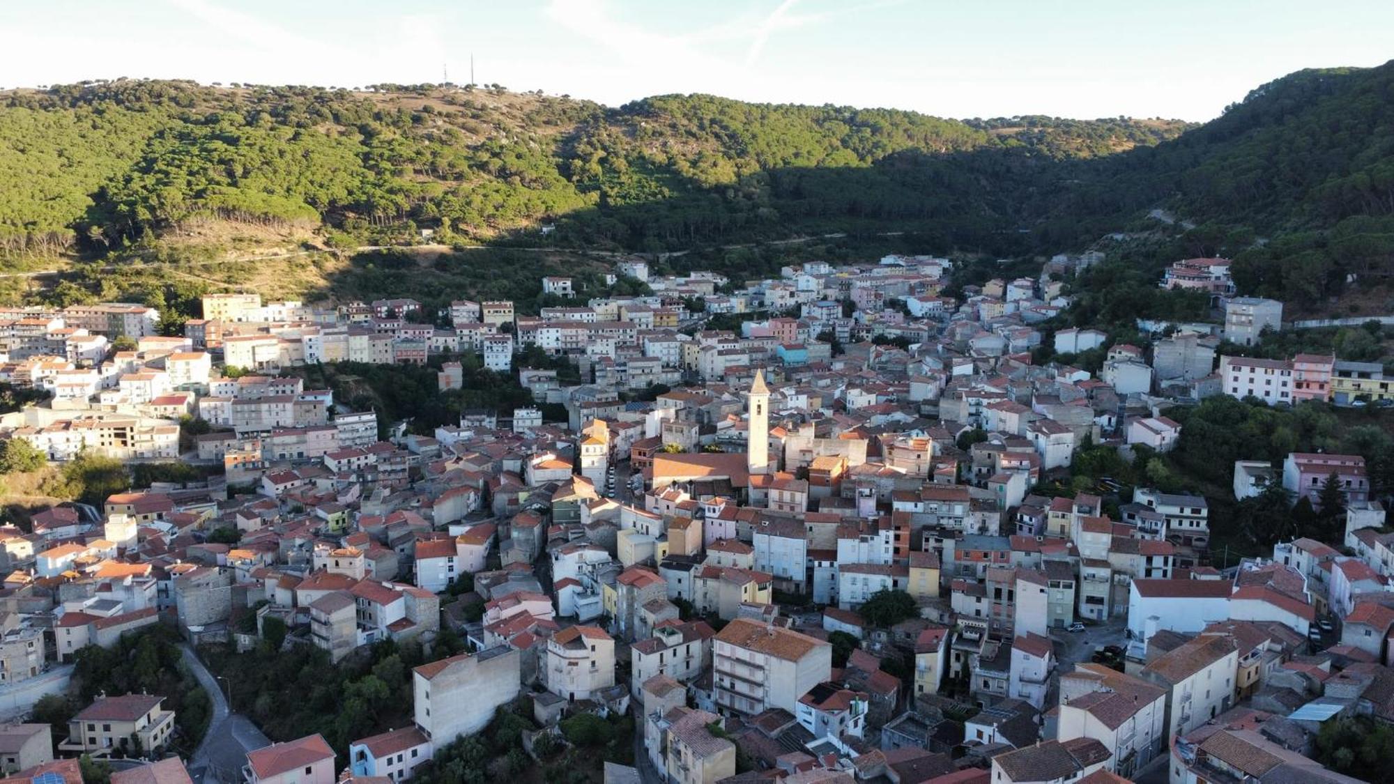 B&B Sa Zodia Guest House Bitti Екстер'єр фото