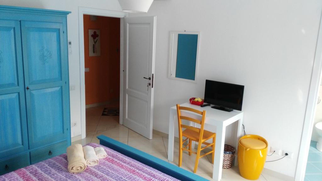B&B Sa Zodia Guest House Bitti Екстер'єр фото