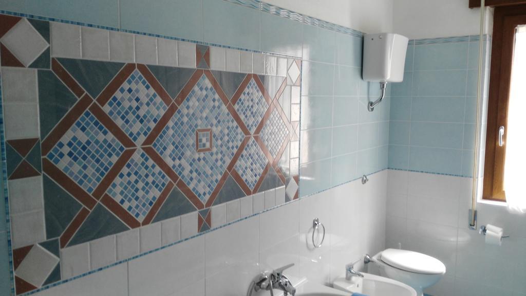 B&B Sa Zodia Guest House Bitti Екстер'єр фото