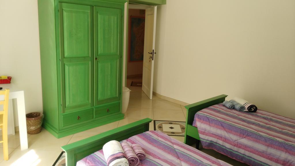 B&B Sa Zodia Guest House Bitti Екстер'єр фото