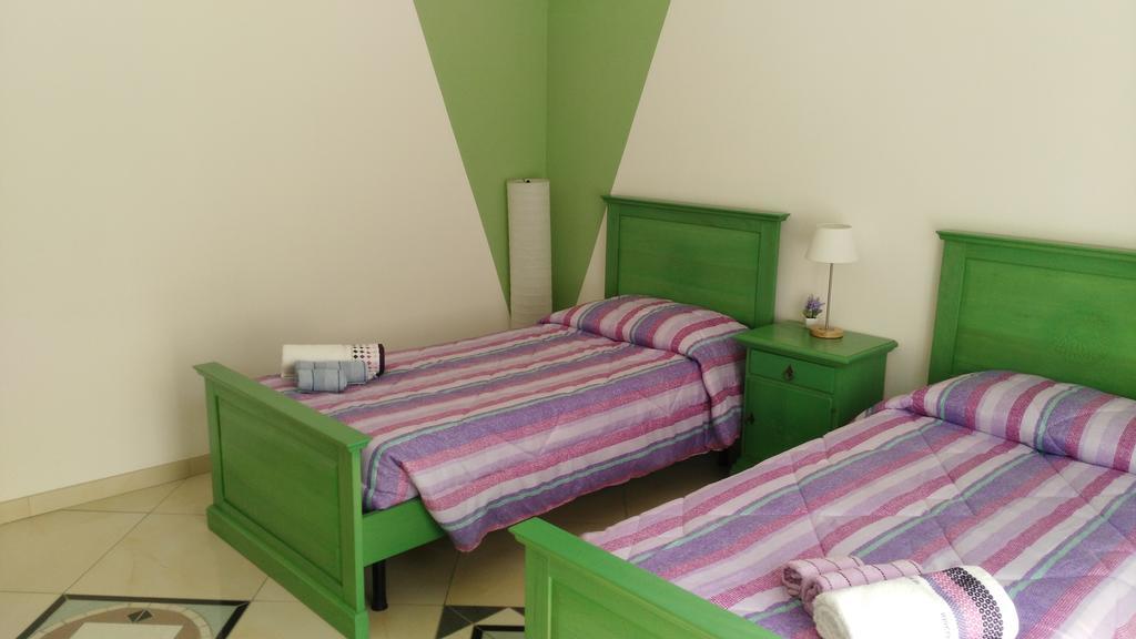 B&B Sa Zodia Guest House Bitti Екстер'єр фото